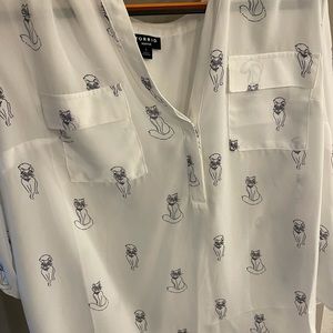 Cat print torrid blouse in size 1